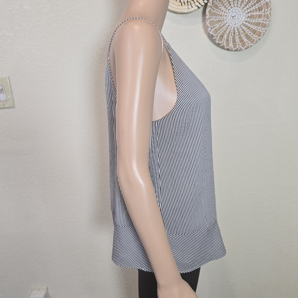 Loft Women Tank Top Size Medium White And Black Stripes Buttons Casual - Picture 4 of 10